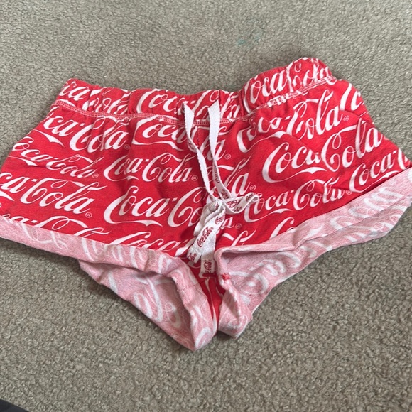 Forever 21 Coca-Cola Print Pj Shorts - Picture 3 of 6